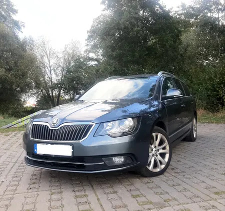 warszawa Skoda Superb cena 44444 przebieg: 250000, rok produkcji 2014 z Warszawa